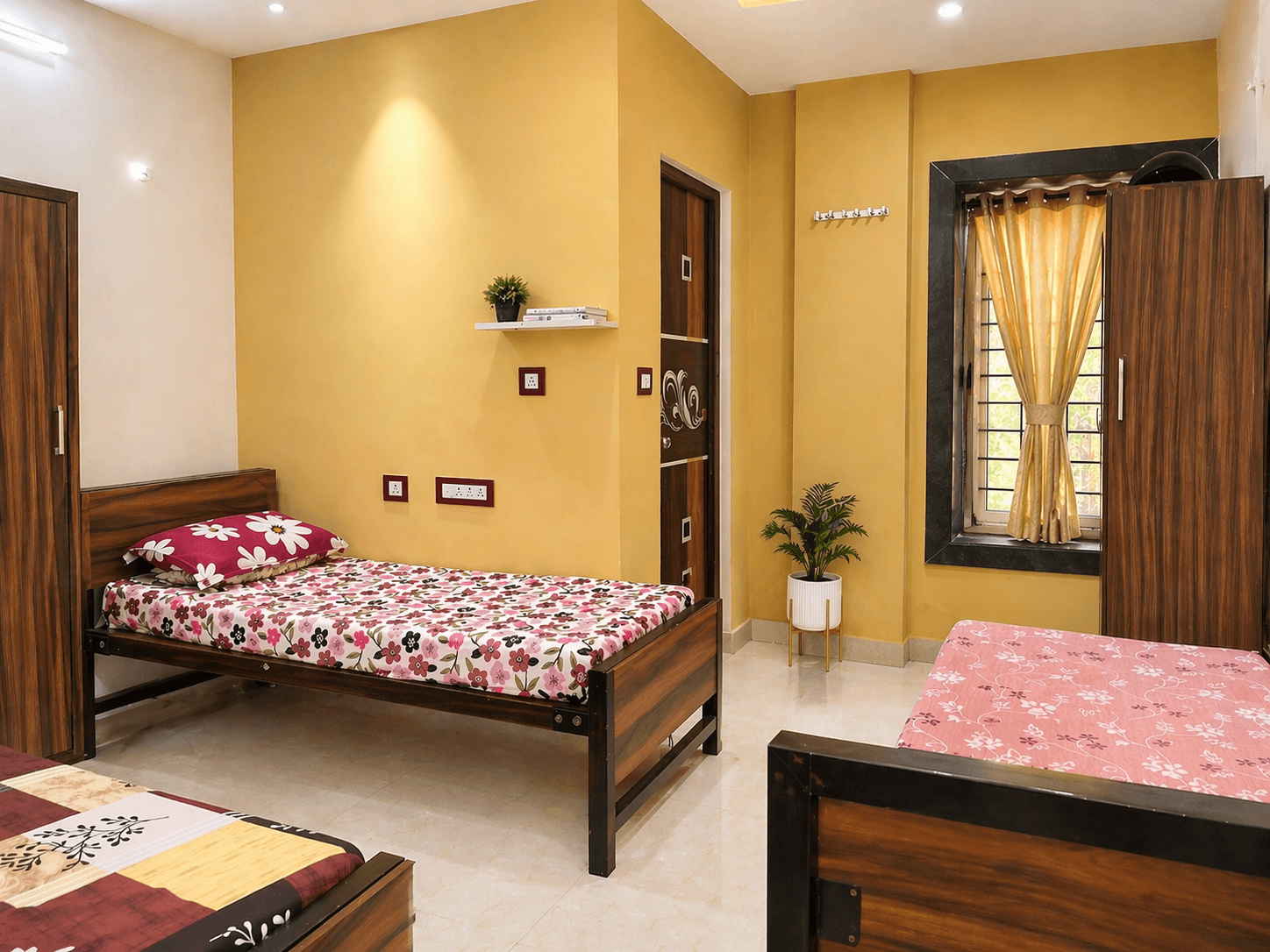 3-Bed Room