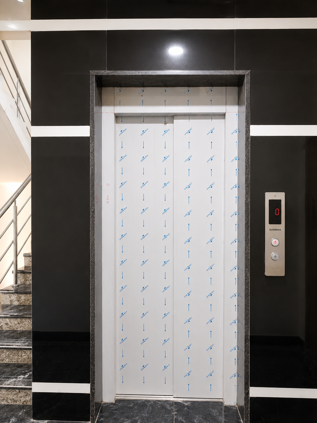 Lift / Elevator